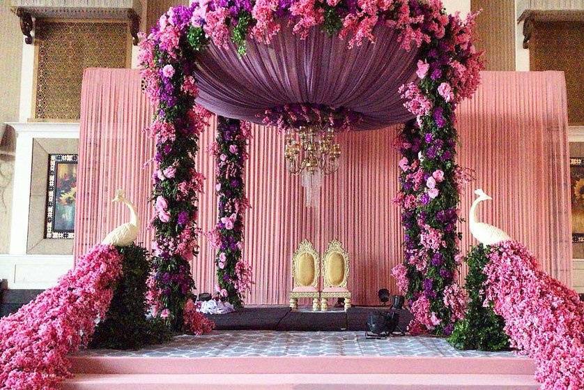 All pink Flowers decor