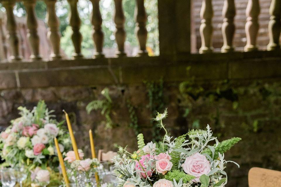 Moss table decor