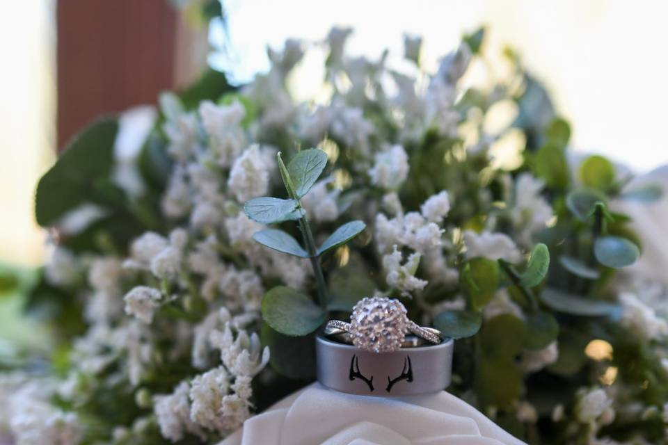 Bouquet with rings!