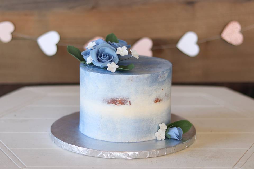 Dusty Blue Cutting Cake