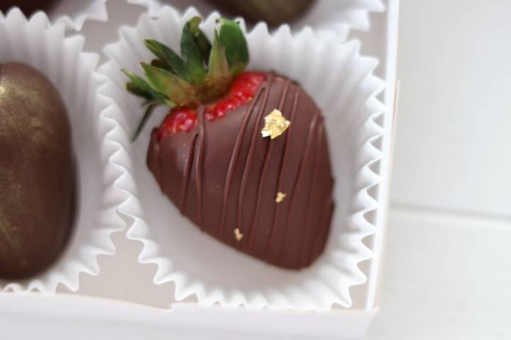 Chocolate Dipped Strawberries