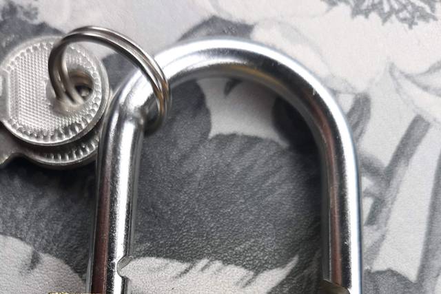 Love lock wedding