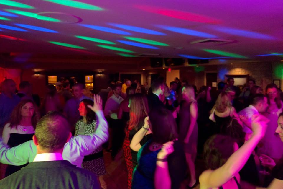 Celebrations Entertainment - Wedding DJ's, Photo Booths & Décor Lighting