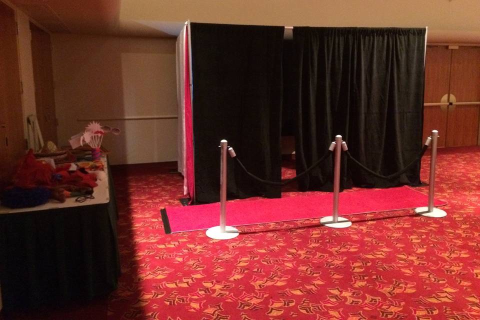 Our photo lounge! Up to a dozen guests can fit inside at once for pictures!