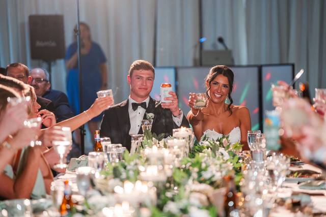 Bride & Groom Headtable