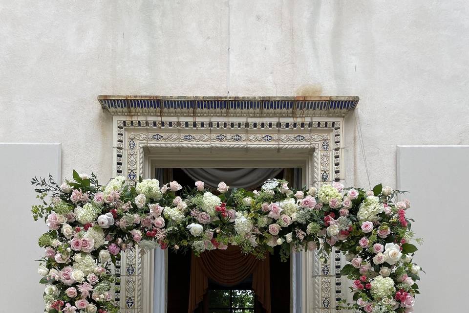 Wedding Arch pink and white