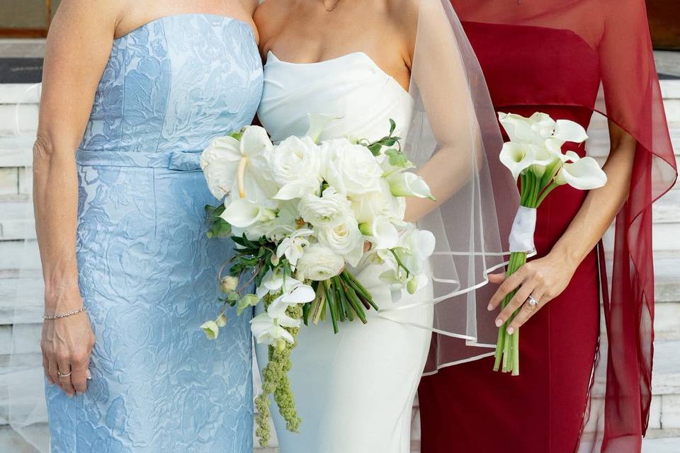 Mom, bride, sister