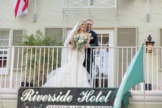 Riverside Hotel
