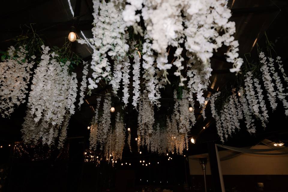 Floral decor ceiling