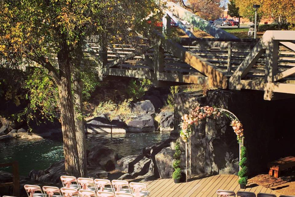 Beautiful Arch & Chair Sashes