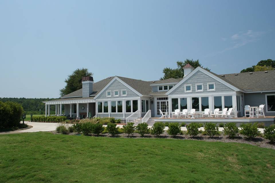 Exterior view of The Pointe Golf Club