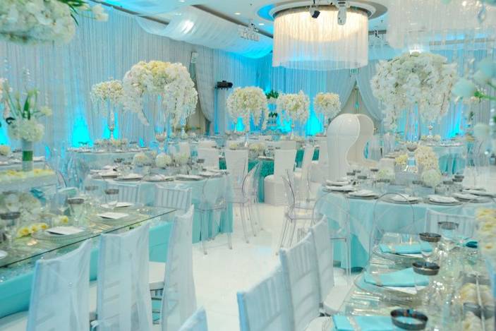 Table set-up with flower centerpiece