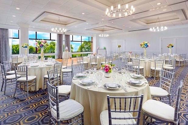 Ceiling windows overlooking the famous charles river! The perfect venue for a wedding reception, corporate event, sweet 16, rehearsal dinner, brunch, party or bridal luncheon.