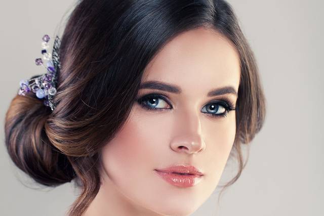 Rosy cheeks and glossy lip