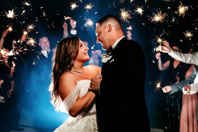 Dual Edge Wedding