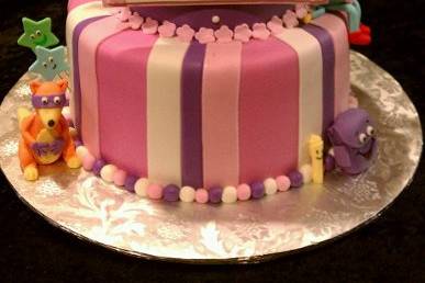Carlys Custom Cakes