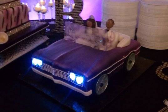 Carlys Custom Cakes