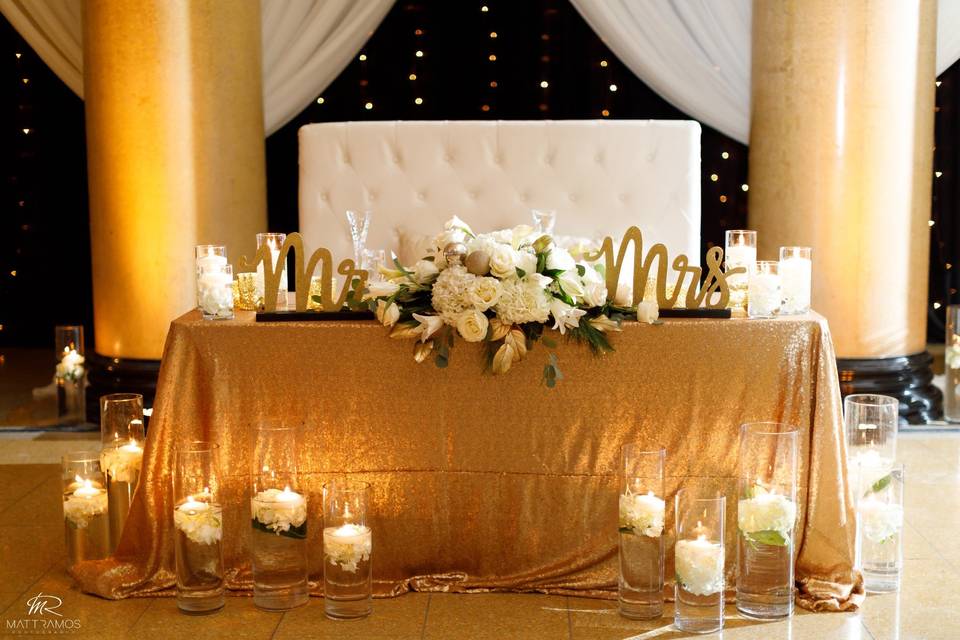 Sequin Linen and Lounge