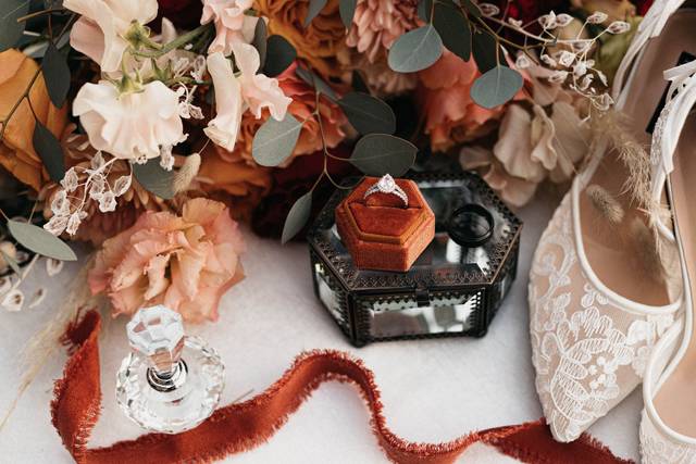 Bridal flat lay