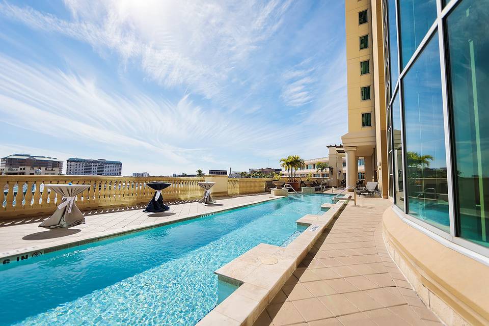 Pool Cocktail Hour