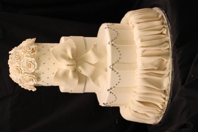 Party Cakes and Decorating Supplies