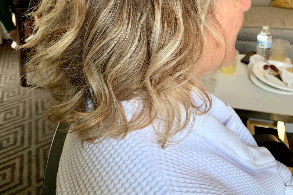 Modern wedding party hair