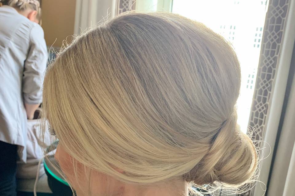 Voluminous hair style