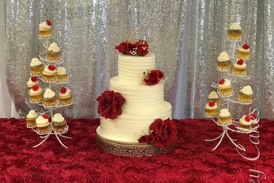 Rustic red rose and cupcakes