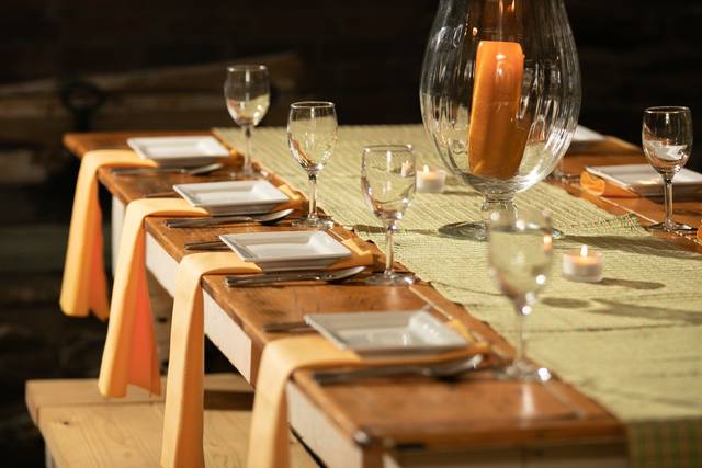 Warm, rustic tones and decor