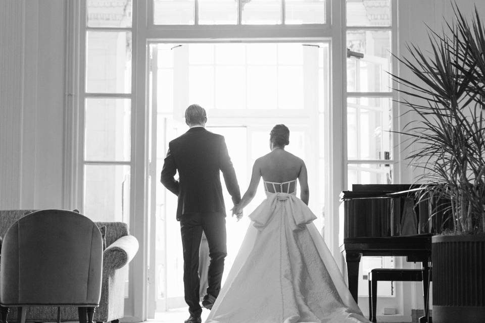 Couple on Veranda Landing