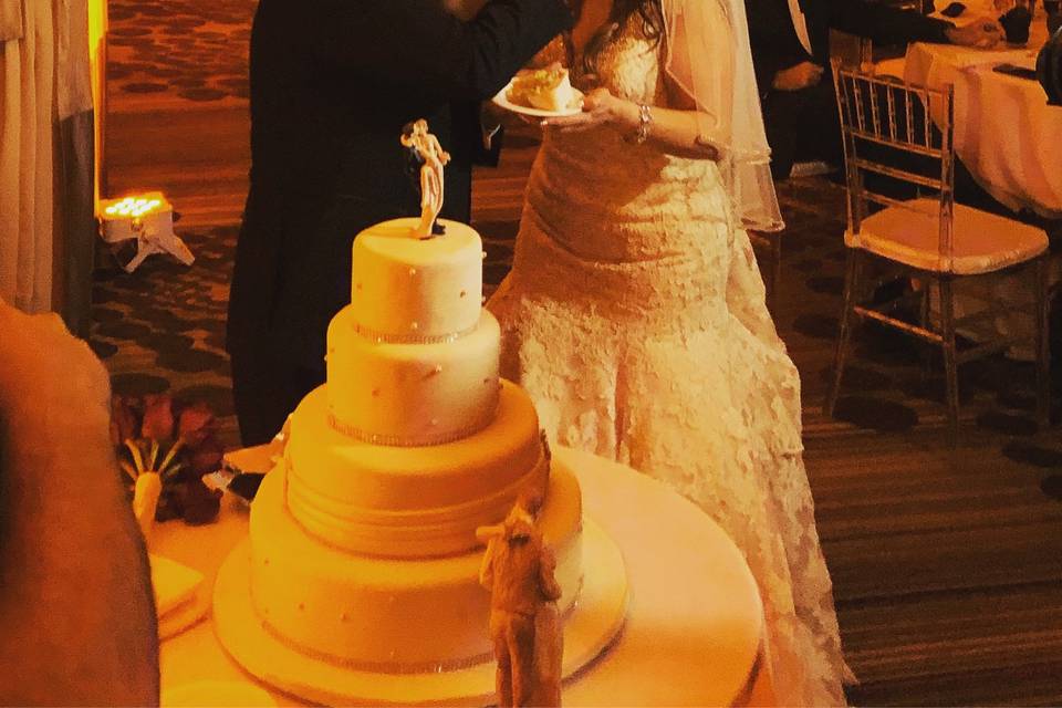 Eating of cake