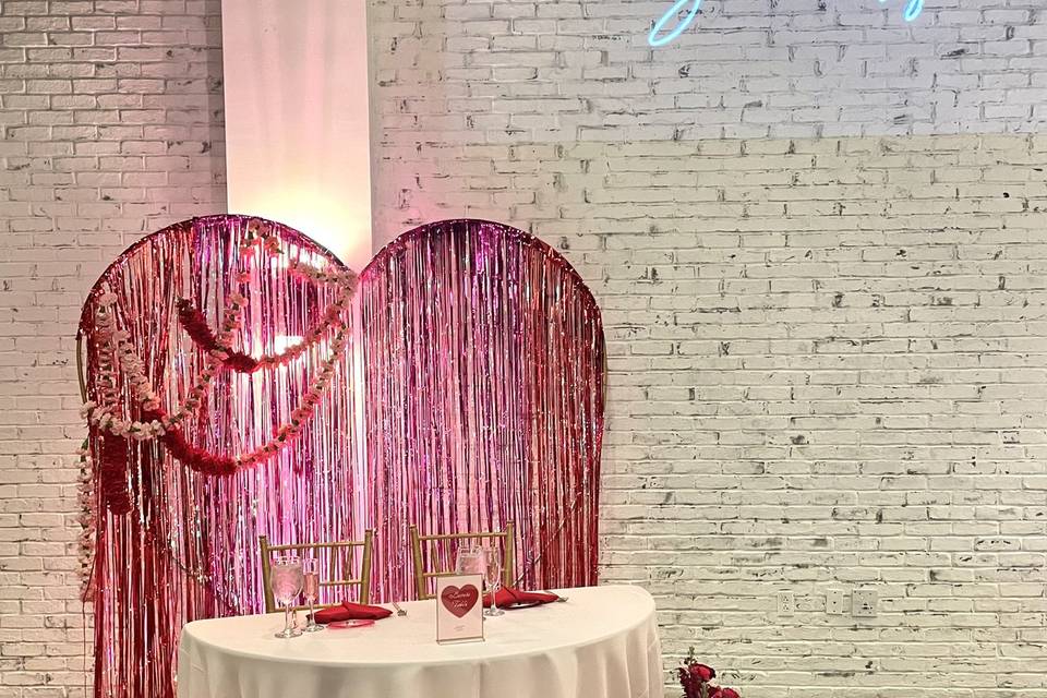 Sweetheart table- Valentine's