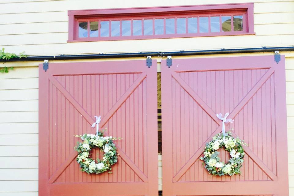 Red barn doors