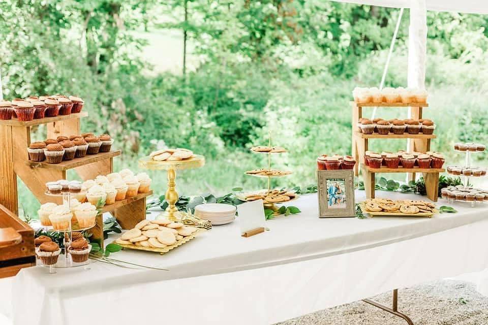 Classic 3 Tier Dessert Display