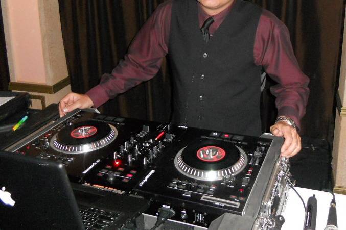 Dj mike mello ready to spin