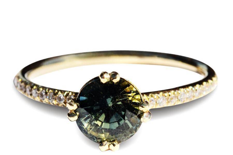 The Hodaya sapphire ring