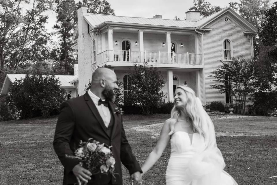 Bride and Groom at Magnolia