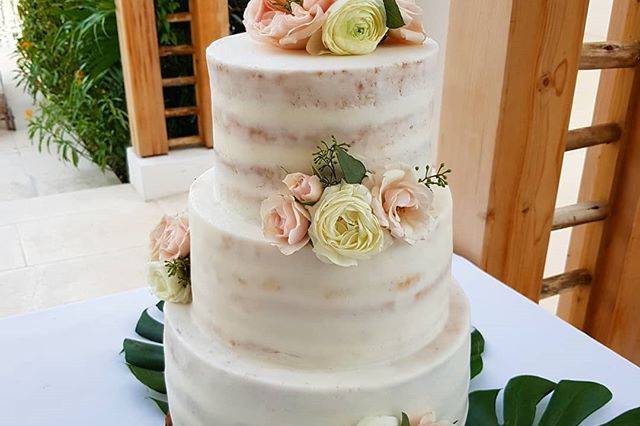 Beautiful Purple Flower Fondant Birthday Cake With Name