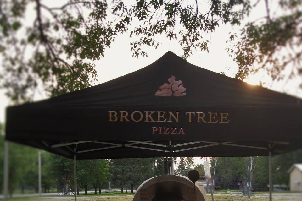 Broken Tree Pizza