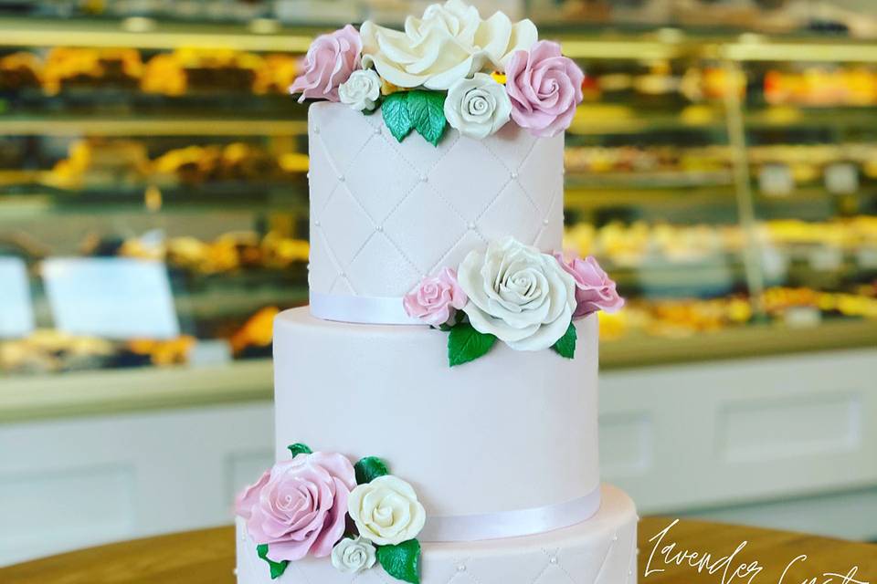 Elegant Fondant floral cake
