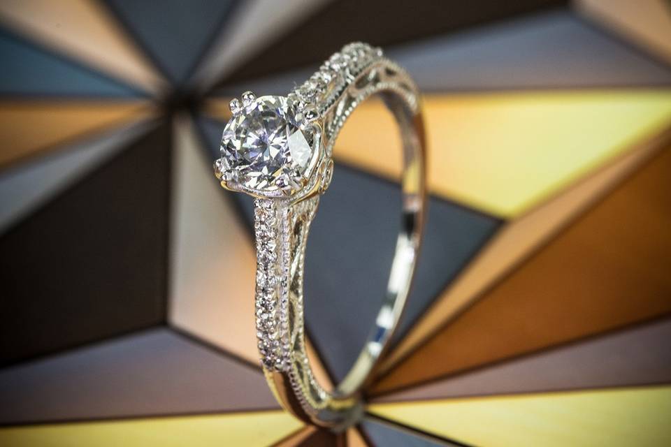 Diamond engagement ring