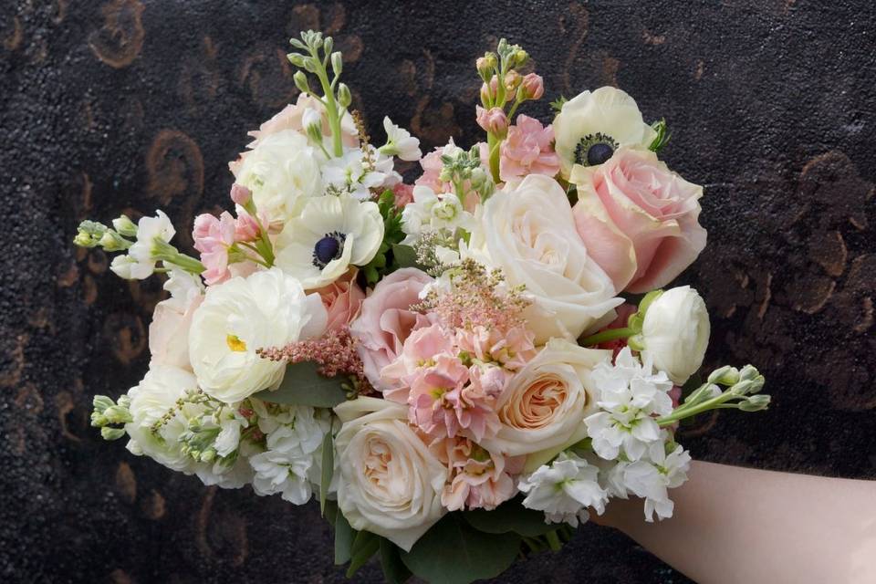 Ivory & Blush Bouquet