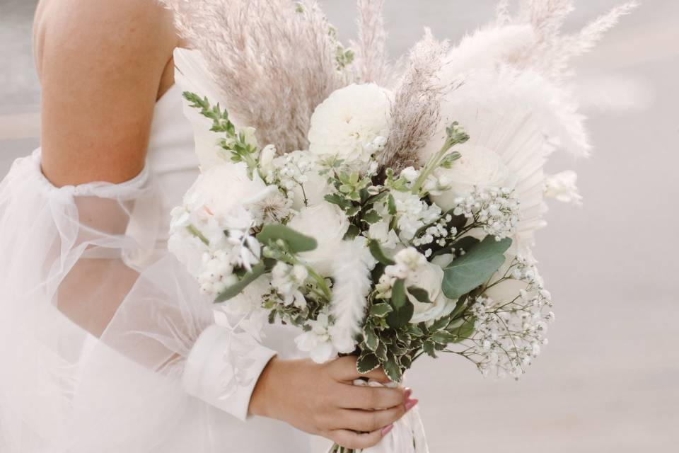 Neutral Bouquet