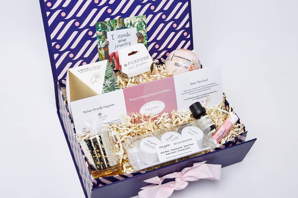 Girlfriend box for your wedding party