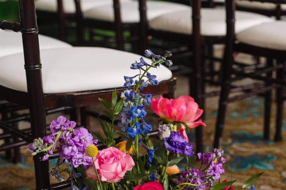Aisle decor