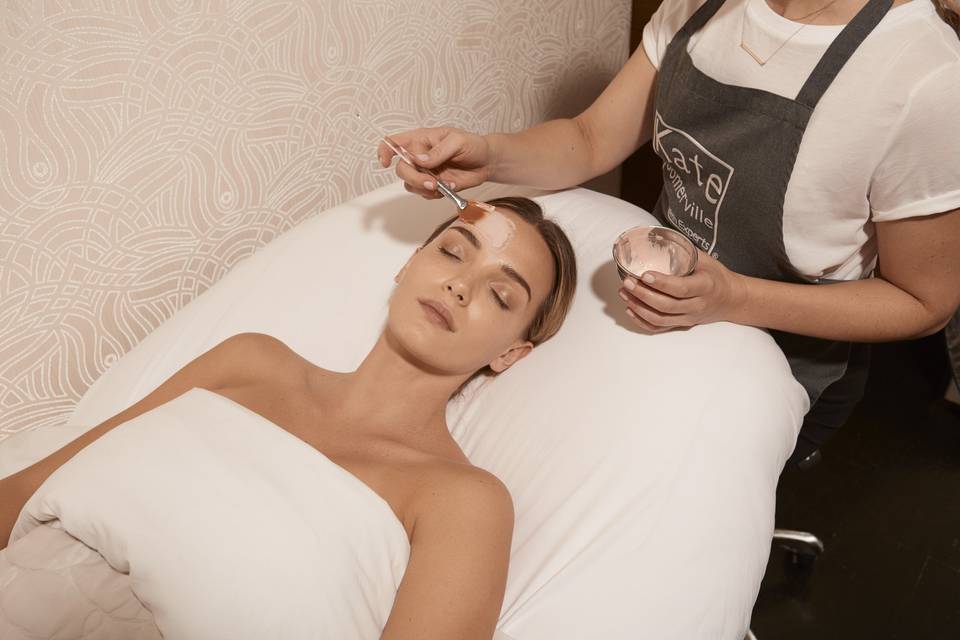 Signature facial