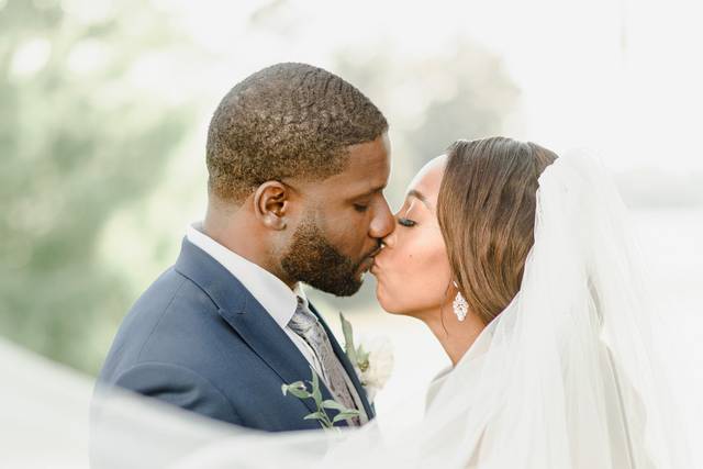 Rhema + Eze: Elegant Wedding