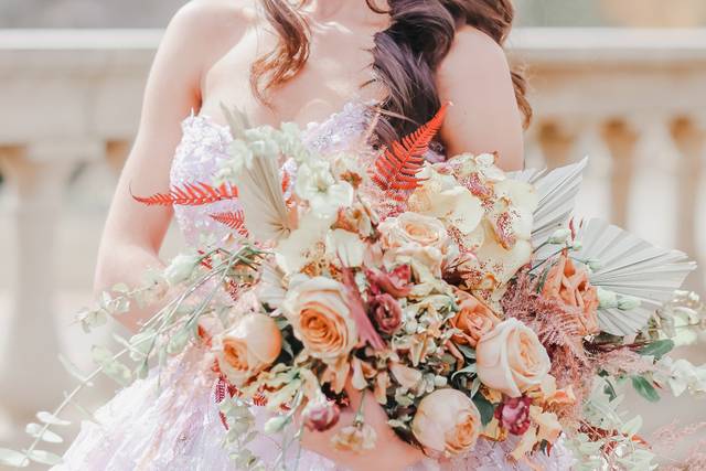 Bridal Session in mansion.