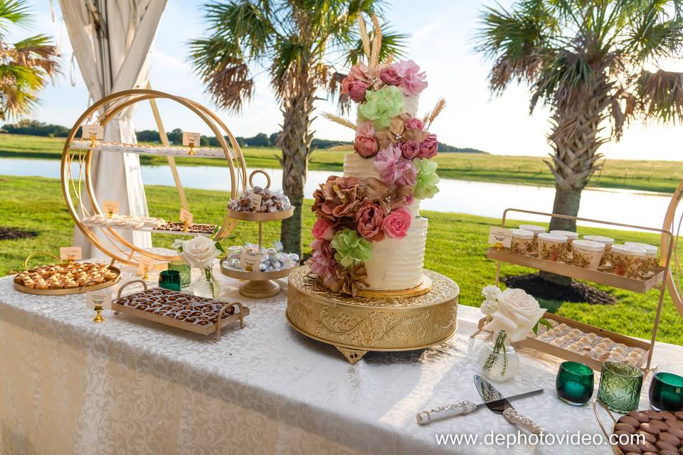 Sweets table decor