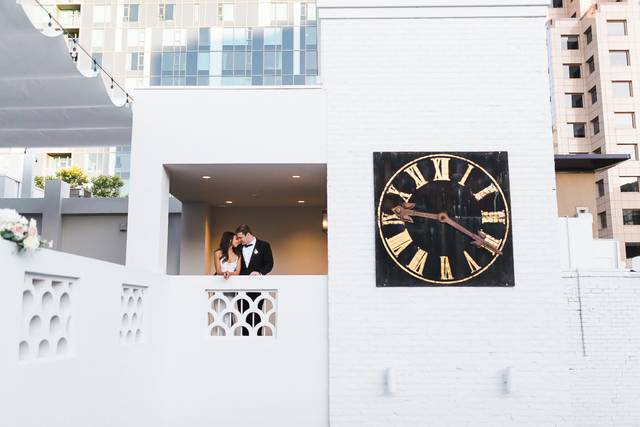 Rooftop kisses